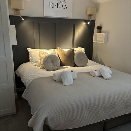 Marple The Hive Apartment מראה חיצוני תמונה