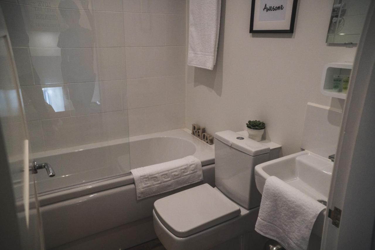 Marple The Hive Apartment מראה חיצוני תמונה