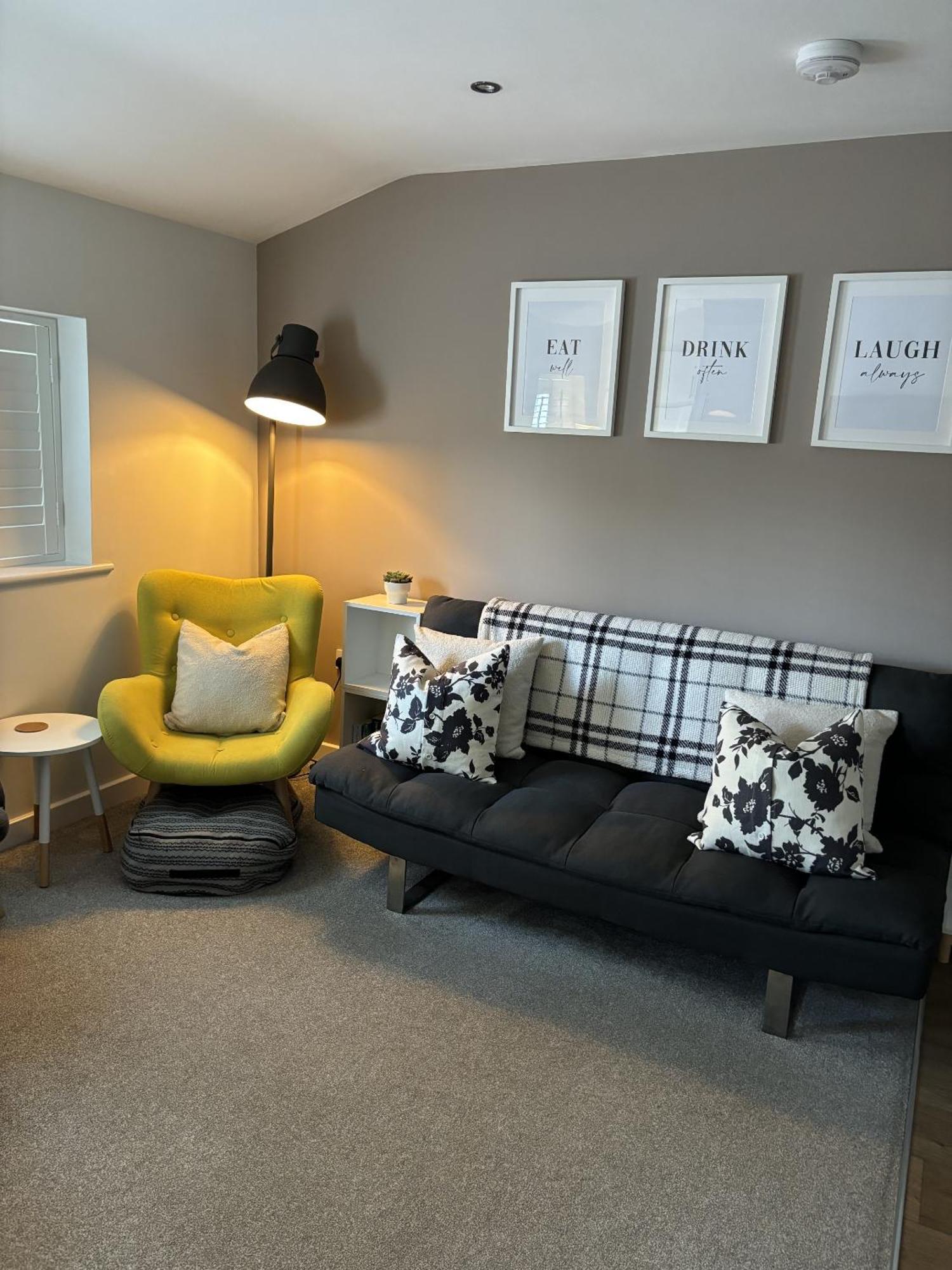 Marple The Hive Apartment מראה חיצוני תמונה