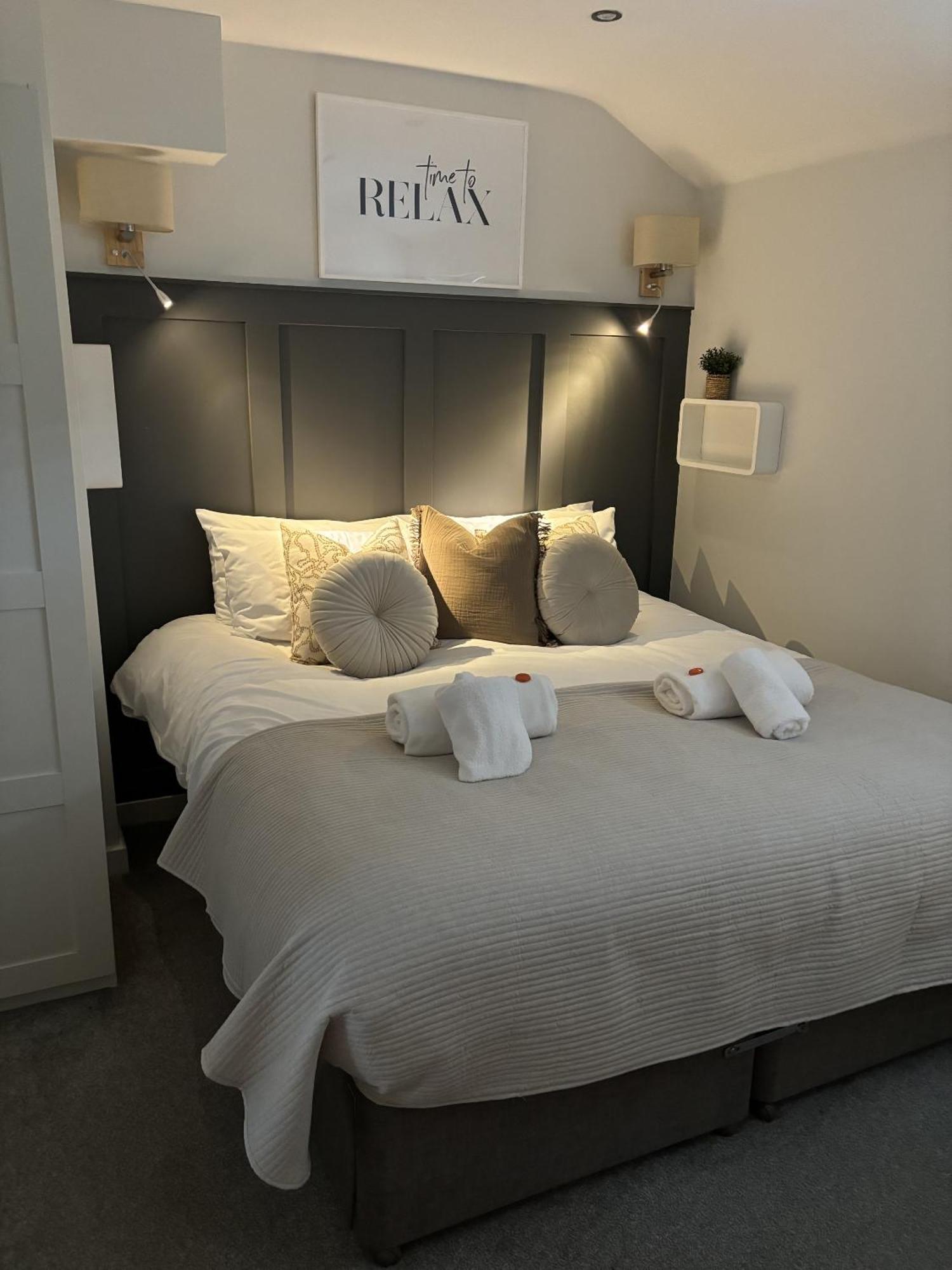 Marple The Hive Apartment מראה חיצוני תמונה